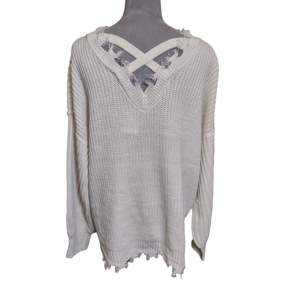 Rue21 Cream women's oversized, distressed V-neck knit sweater